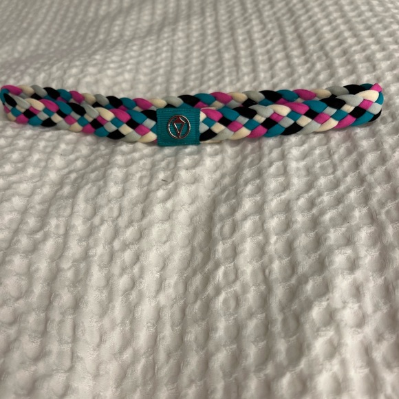 Ivivva Arhletica headband - Picture 2 of 3